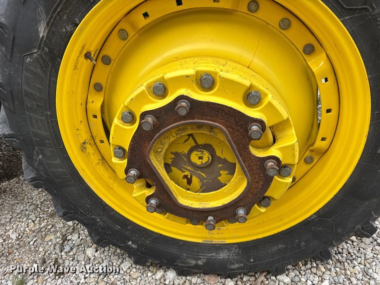 image for item YA1149 2015 John Deere 8370R MFWD tractor