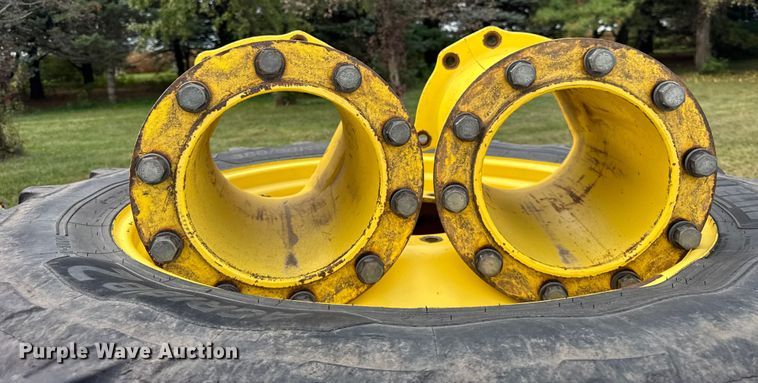 image for item YA1149 2015 John Deere 8370R MFWD tractor