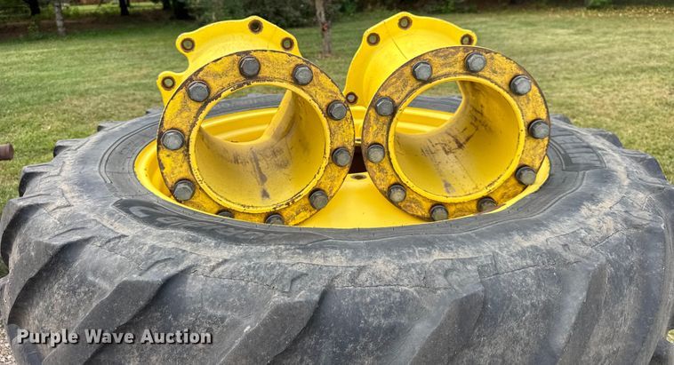 image for item YA1149 2015 John Deere 8370R MFWD tractor