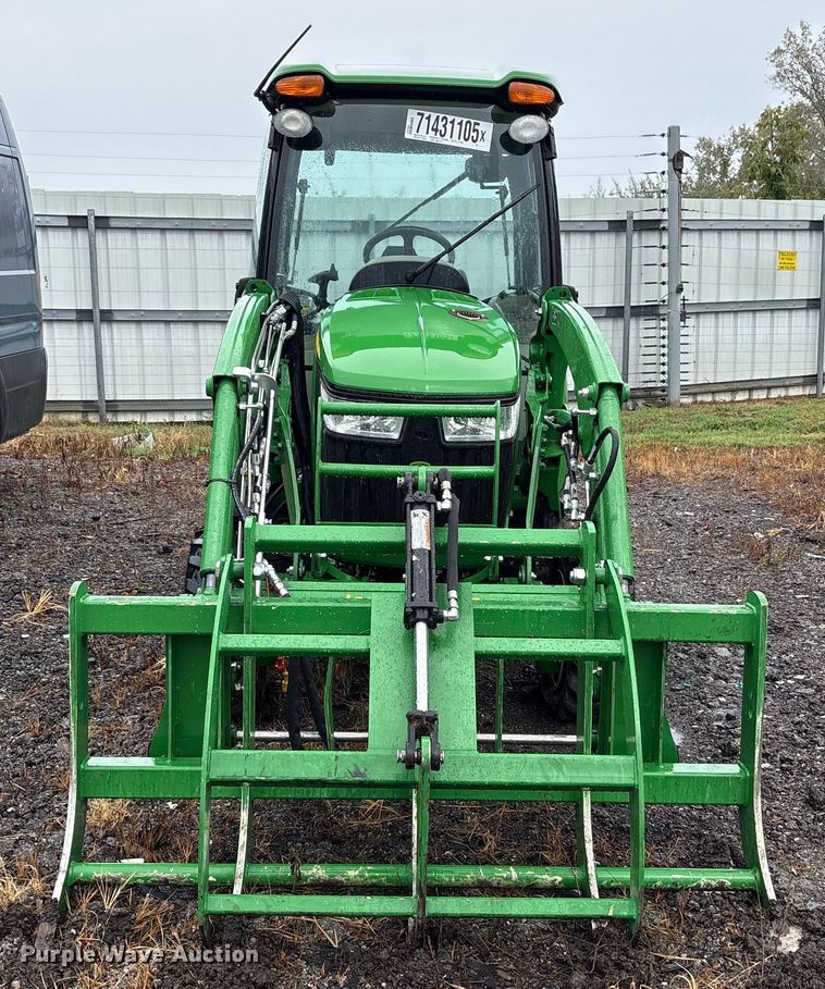 image for item YA1155 2017 John Deere 3046R MFWD tractor