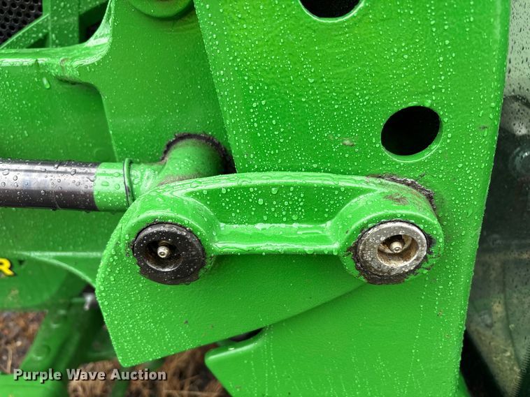 image for item YA1155 2017 John Deere 3046R MFWD tractor