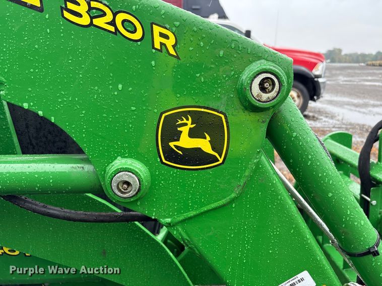 image for item YA1155 2017 John Deere 3046R MFWD tractor