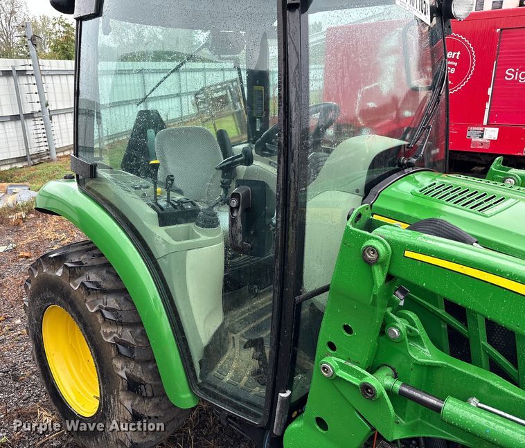 image for item YA1155 2017 John Deere 3046R MFWD tractor