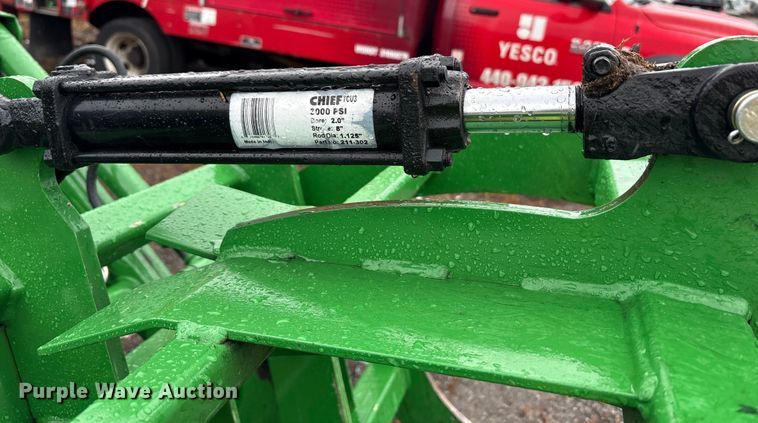 image for item YA1155 2017 John Deere 3046R MFWD tractor