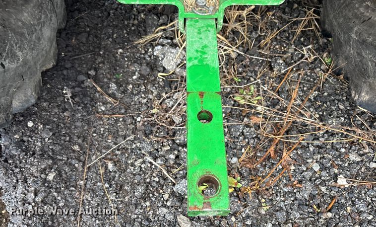 image for item YA1155 2017 John Deere 3046R MFWD tractor