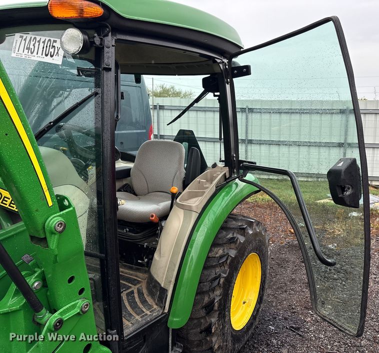 image for item YA1155 2017 John Deere 3046R MFWD tractor