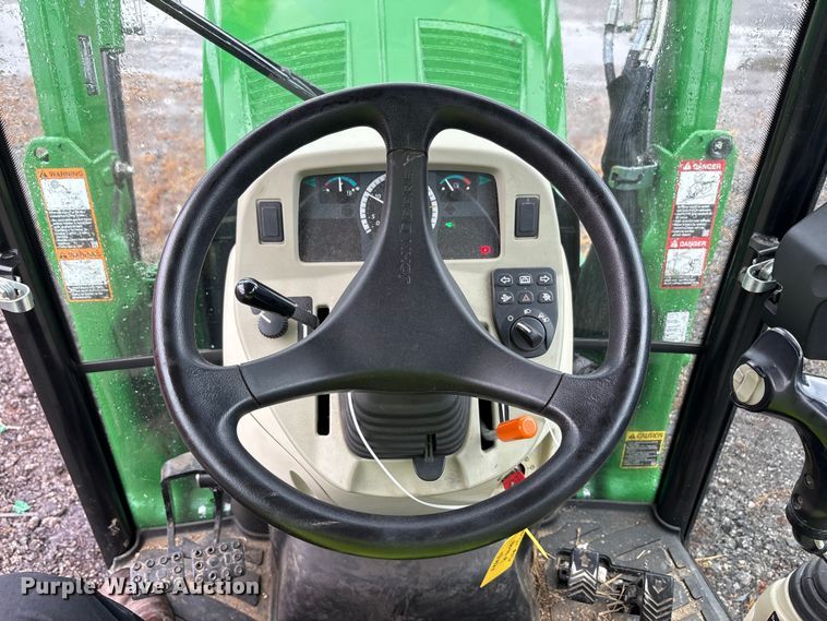 image for item YA1155 2017 John Deere 3046R MFWD tractor
