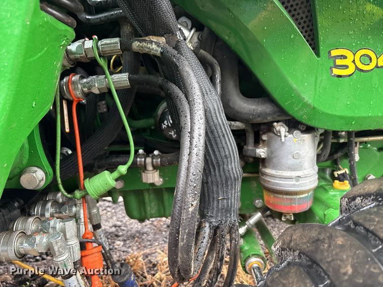 image for item YA1155 2017 John Deere 3046R MFWD tractor