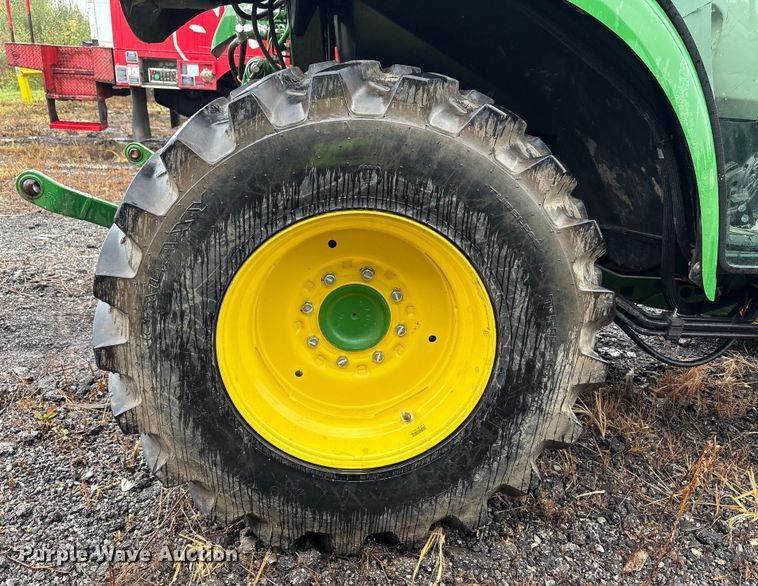 image for item YA1155 2017 John Deere 3046R MFWD tractor