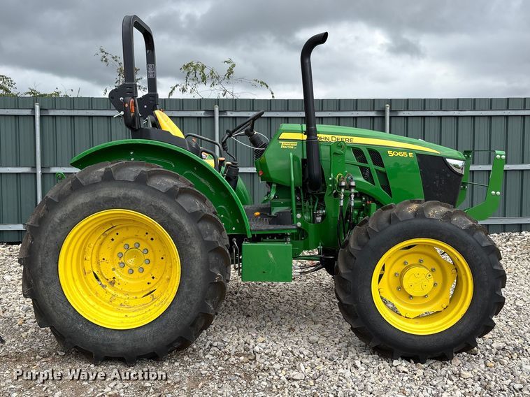 image for item YA1160 2022 John Deere 5065E MFWD tractor