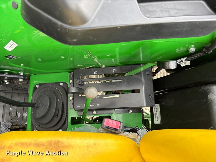 image for item YA1160 2022 John Deere 5065E MFWD tractor