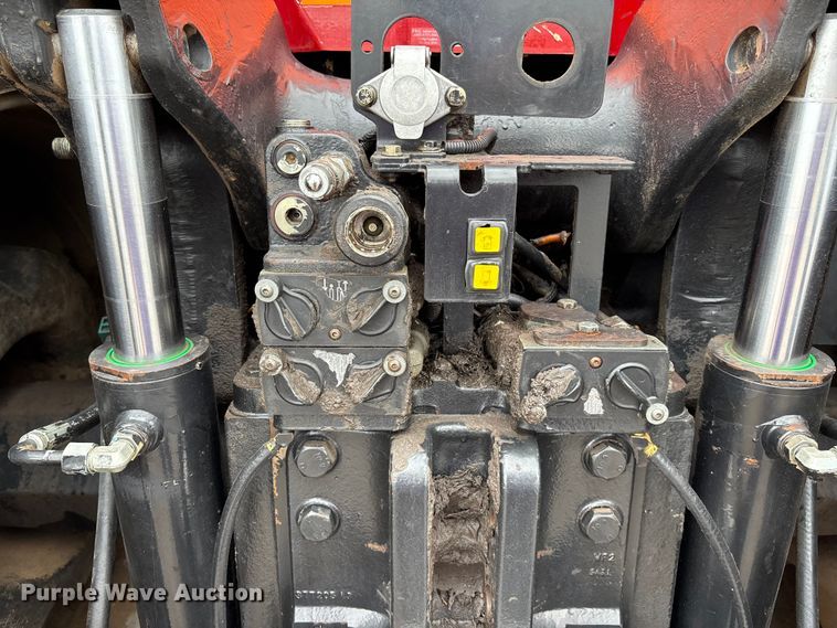 image for item YA1167 2005 Case MX230 MFWD tractor