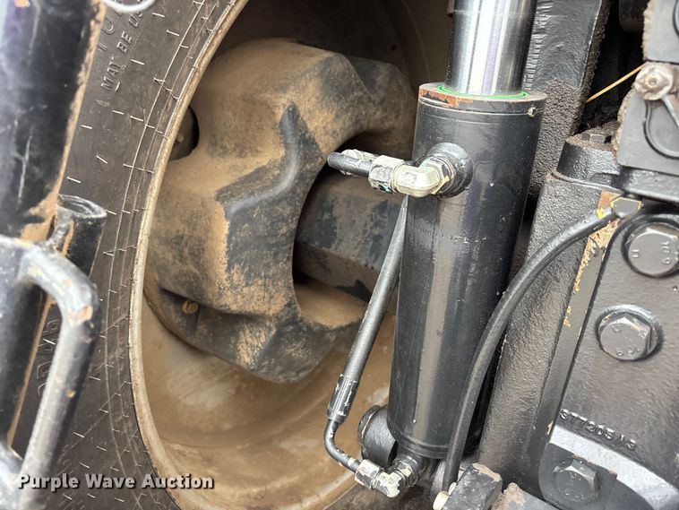 image for item YA1167 2005 Case MX230 MFWD tractor