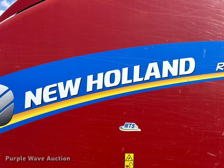 image for item YA1242 2016 New Holland Roll-Belt 560 Specialty Crop round baler