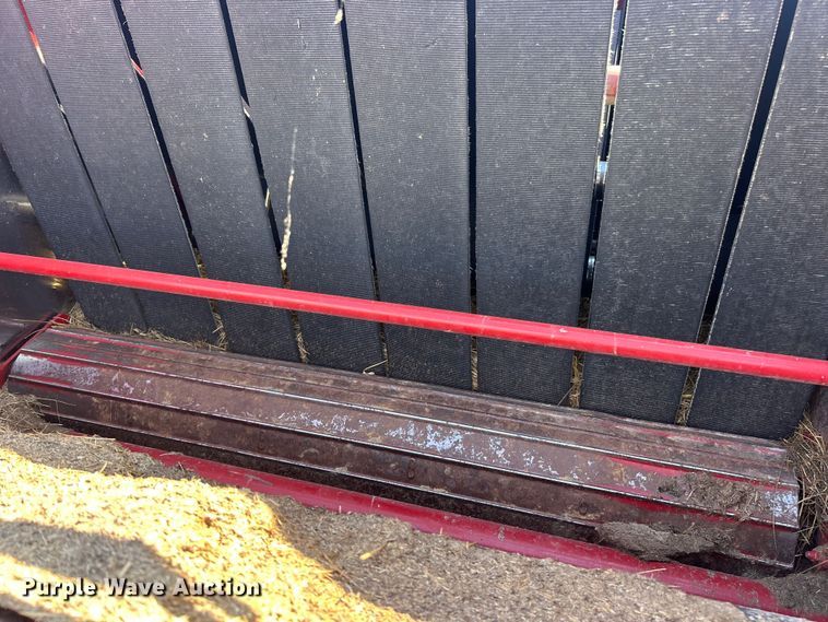 image for item YA1242 2016 New Holland Roll-Belt 560 Specialty Crop round baler