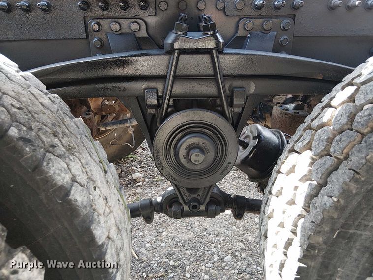 image for item DJ7826 2014 Mack GU713 semi truck