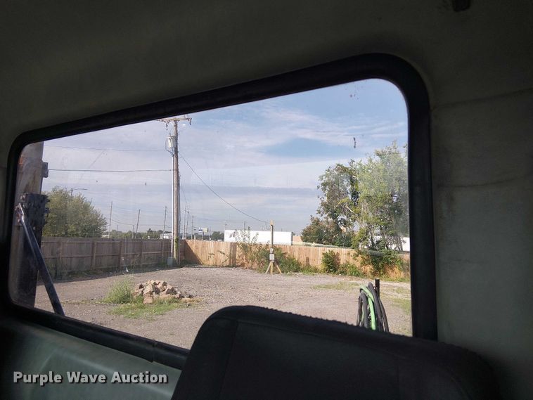 image for item DJ7826 2014 Mack GU713 semi truck