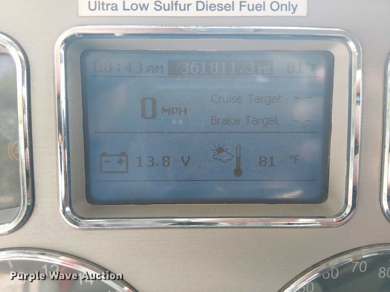 image for item DJ7826 2014 Mack GU713 semi truck