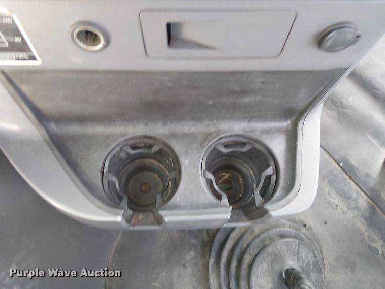 image for item DJ7826 2014 Mack GU713 semi truck