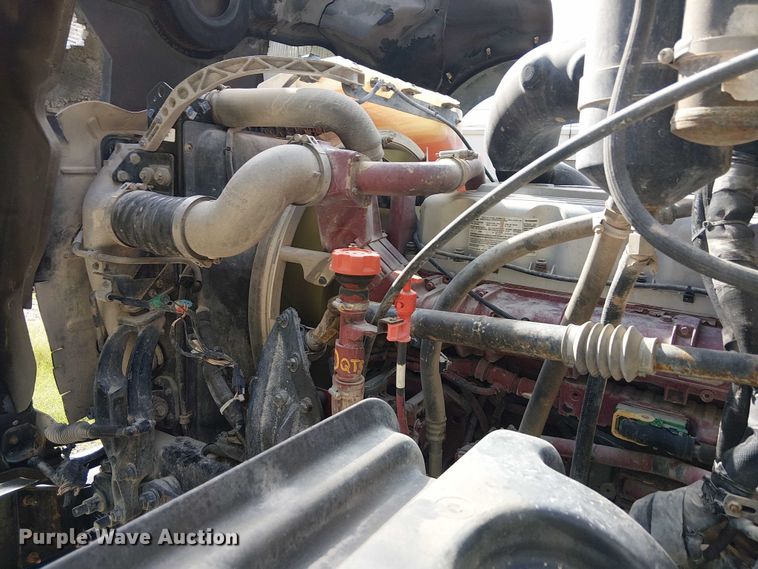 image for item DJ7826 2014 Mack GU713 semi truck