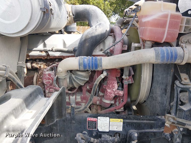 image for item DJ7826 2014 Mack GU713 semi truck