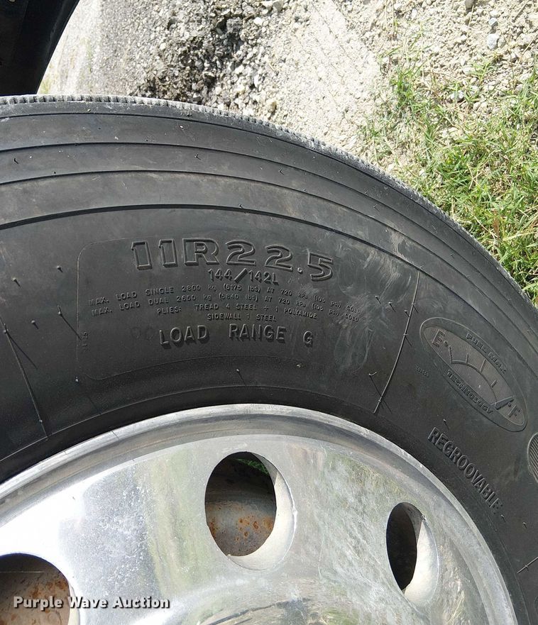 image for item DJ7826 2014 Mack GU713 semi truck