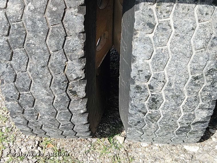 image for item DJ7826 2014 Mack GU713 semi truck