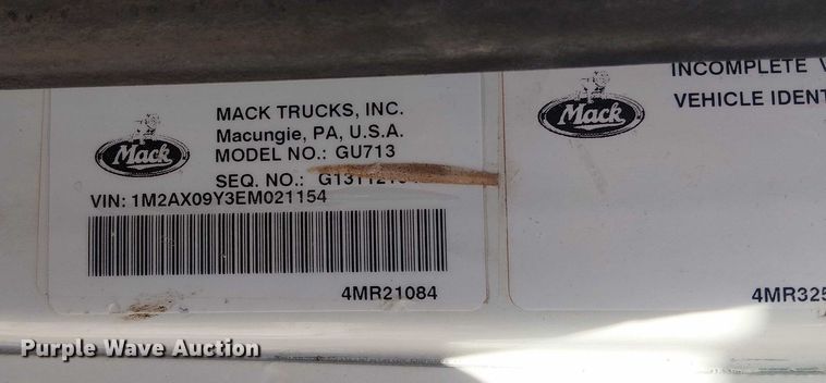image for item DJ7826 2014 Mack GU713 semi truck