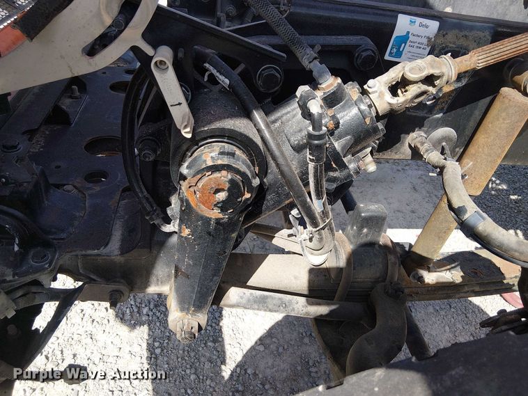 image for item DJ7828 2012 Peterbilt 388 truck cab and chassis