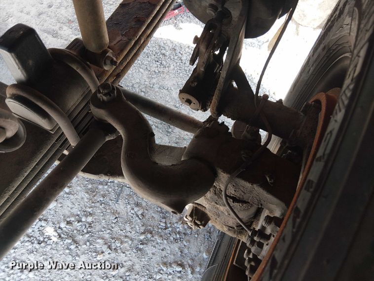 image for item DJ7828 2012 Peterbilt 388 truck cab and chassis