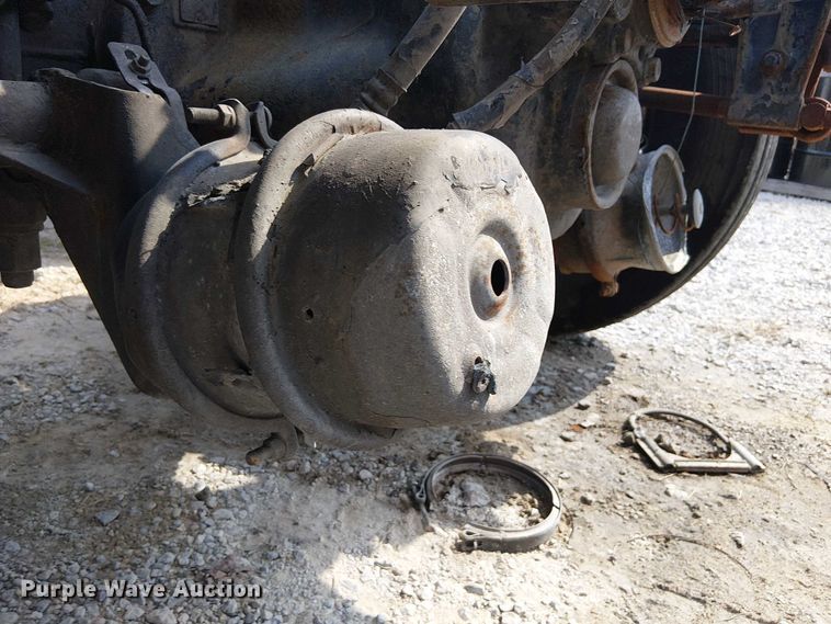 image for item DJ7828 2012 Peterbilt 388 truck cab and chassis