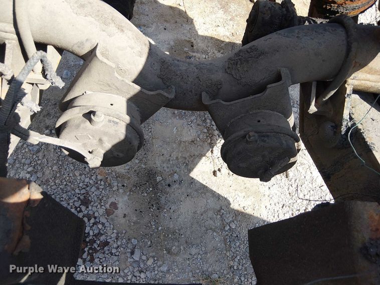 image for item DJ7828 2012 Peterbilt 388 truck cab and chassis