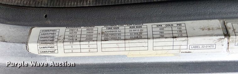 image for item DJ7828 2012 Peterbilt 388 truck cab and chassis