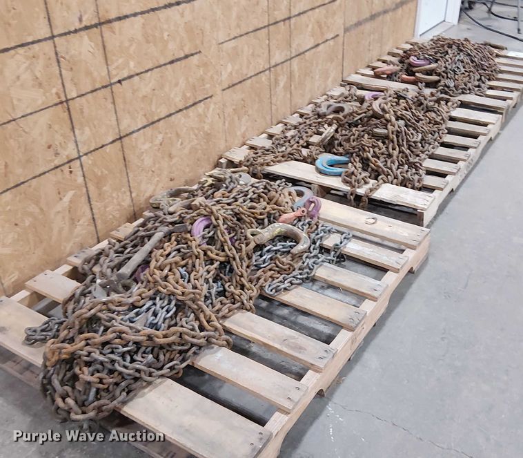 image for item DJ7844 Approximately (45) chains