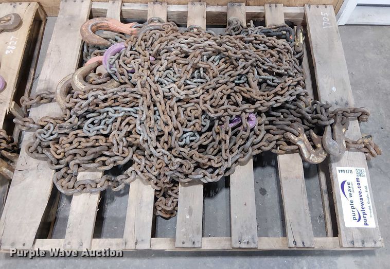 image for item DJ7844 Approximately (45) chains