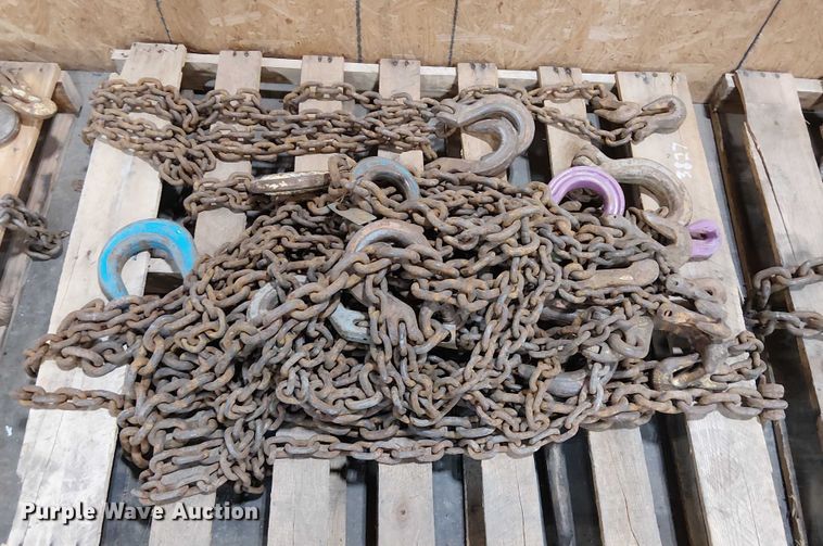 image for item DJ7844 Approximately (45) chains