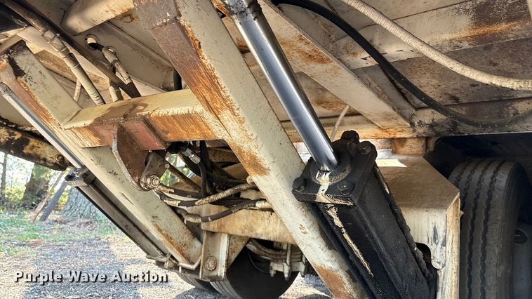 image for item DO1225 1987 Load King lowboy equipment trailer