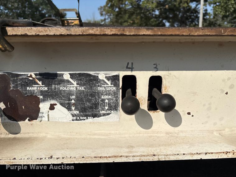 image for item DO1225 1987 Load King lowboy equipment trailer