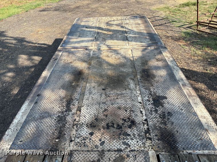 image for item DO1225 1987 Load King lowboy equipment trailer