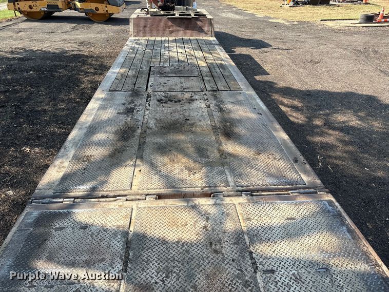 image for item DO1225 1987 Load King lowboy equipment trailer