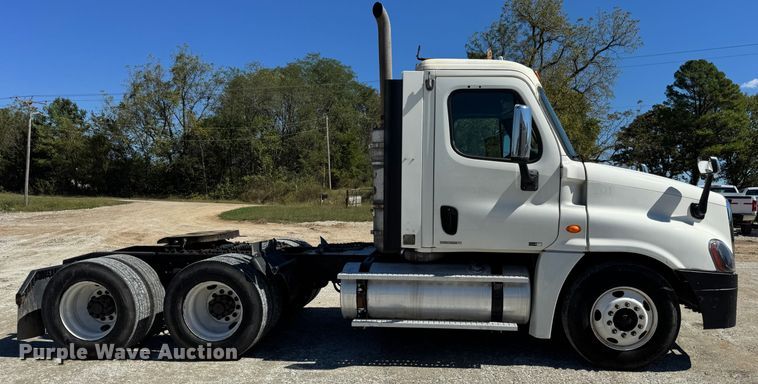 CAMIóN 2010 FREIGHTLINER