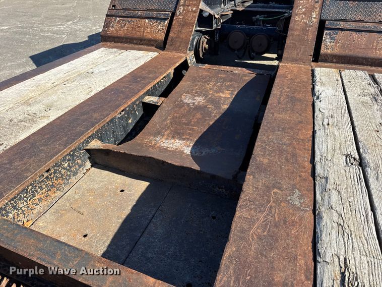 image for item DO2380 2009 Trail King TK110-533 lowboy equipment trailer