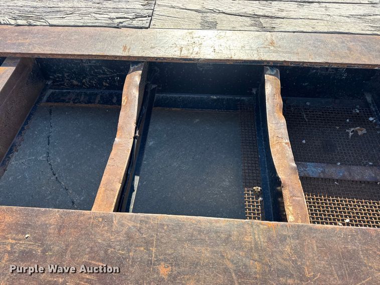 image for item DO2380 2009 Trail King TK110-533 lowboy equipment trailer