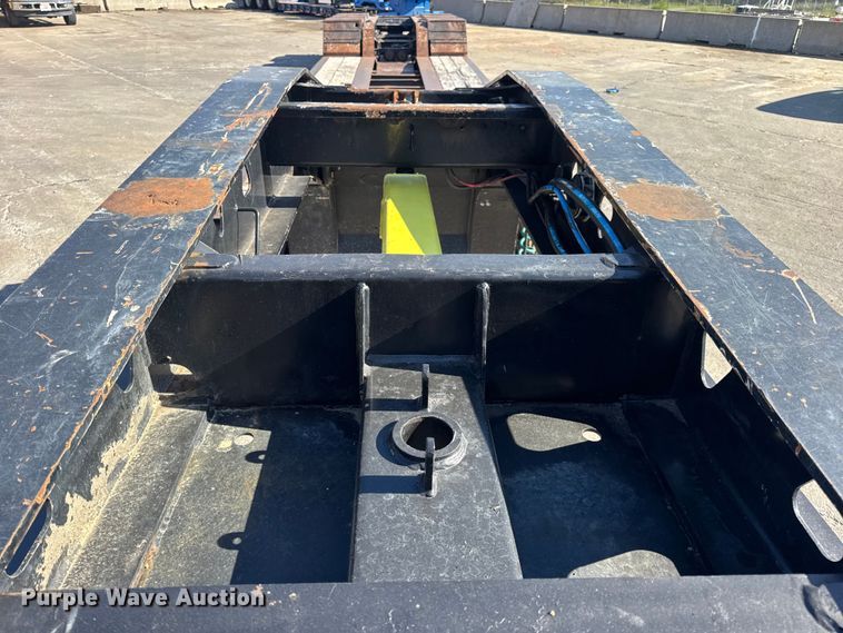 image for item DO2380 2009 Trail King TK110-533 lowboy equipment trailer