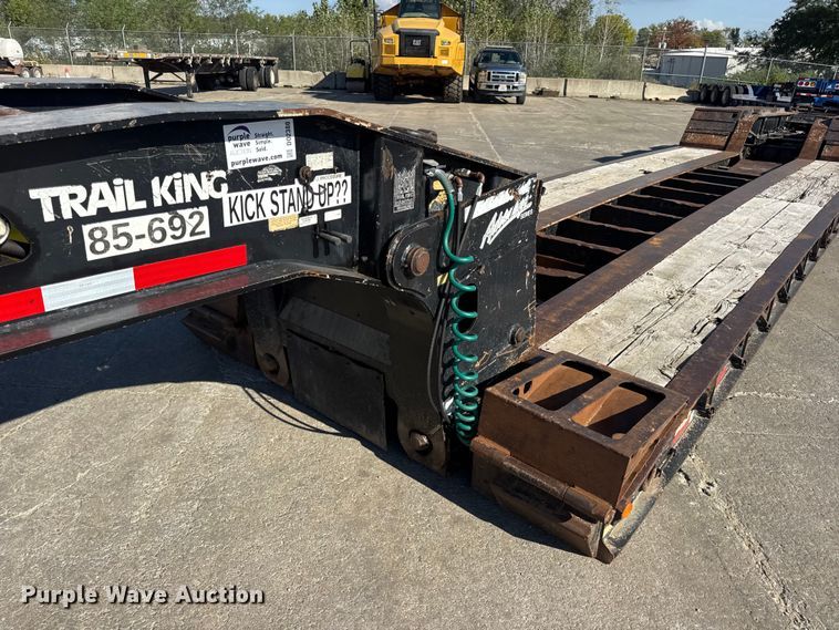 image for item DO2380 2009 Trail King TK110-533 lowboy equipment trailer