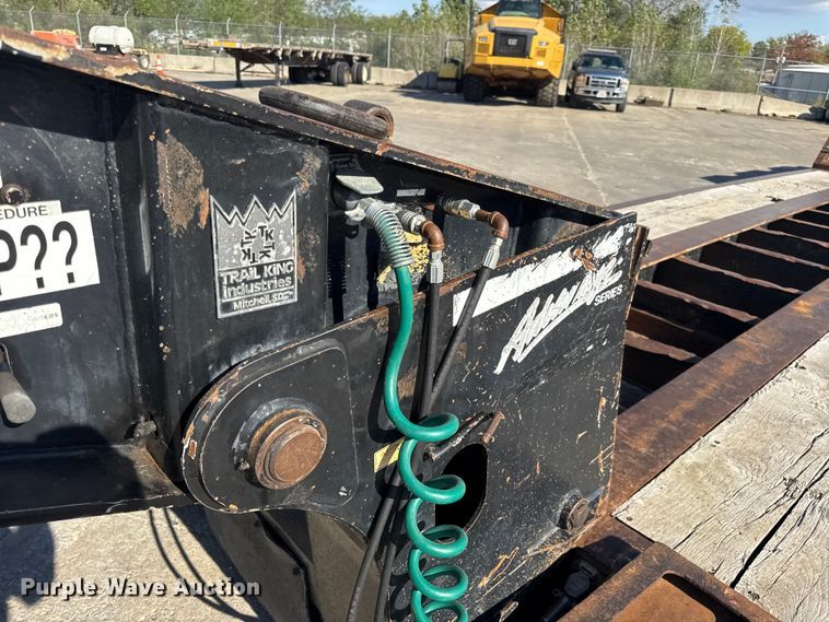 image for item DO2380 2009 Trail King TK110-533 lowboy equipment trailer