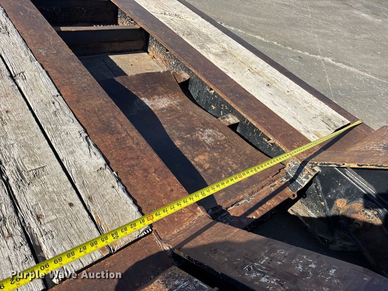 image for item DO2380 2009 Trail King TK110-533 lowboy equipment trailer