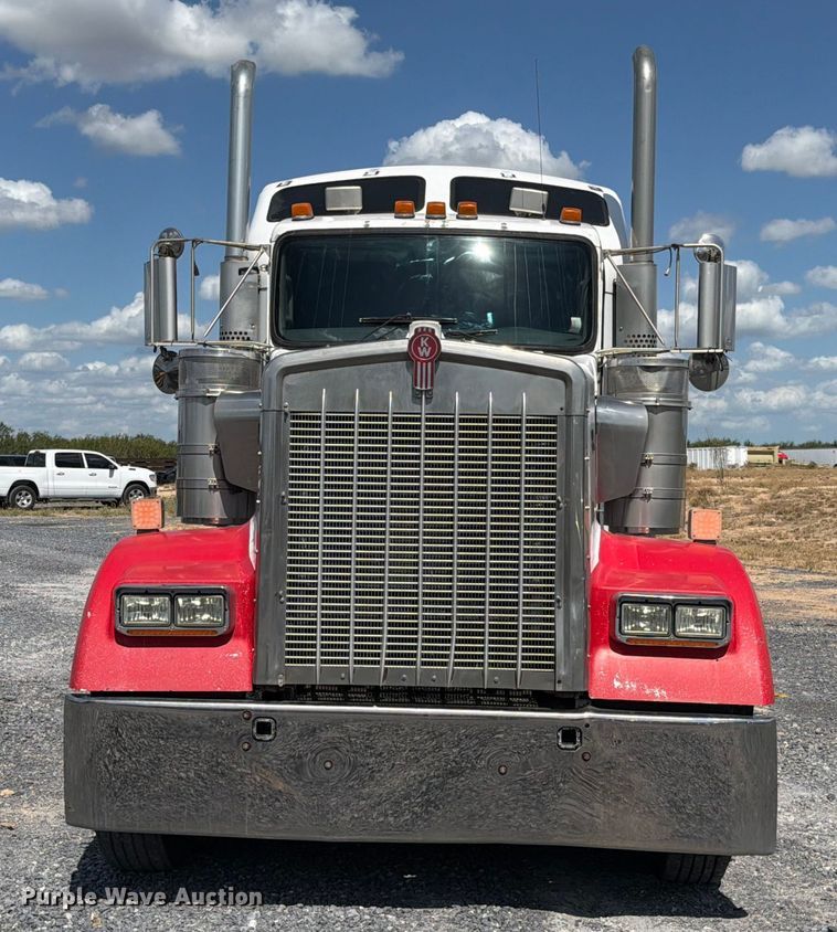 image for item DO2578 2006 Kenworth W900 semi truck