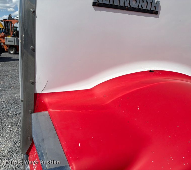 image for item DO2578 2006 Kenworth W900 semi truck