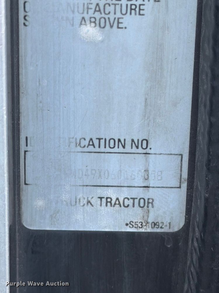 image for item DO2578 2006 Kenworth W900 semi truck